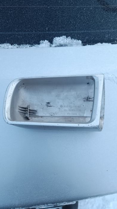 Корпус зеркала Левый Mersedes w210