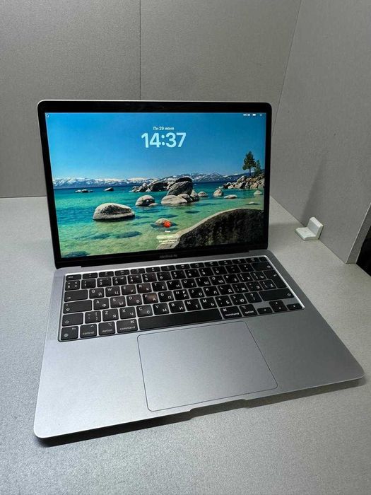 Ноутбук Apple MacBook Air 13" 2020 M1 256Gb (A2337) Space gray