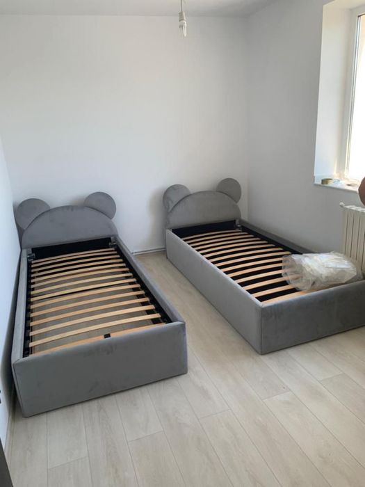 2 paturi copii 90x200 cu lada depozitare + saltele Mobexpert