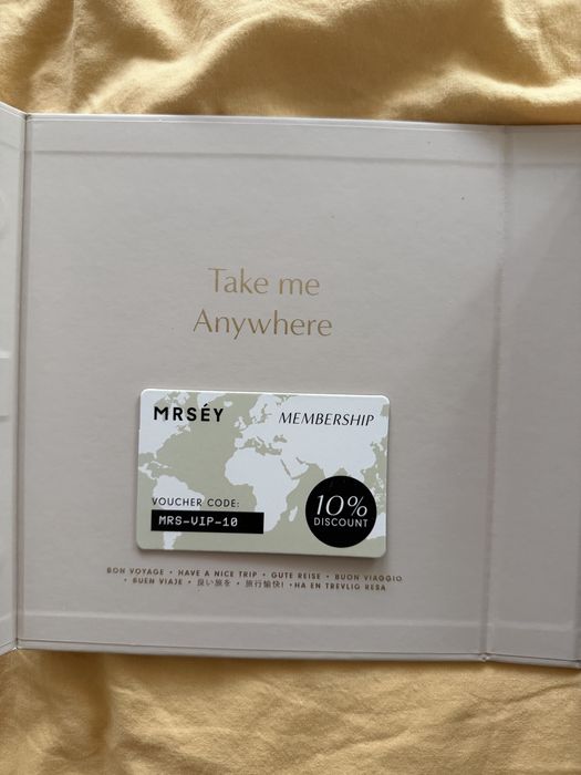 MRSEY Калъф за iPhone 17 Pro Max - бежов