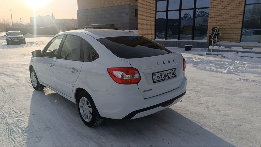 Продам Лада Гранта FL2023 год