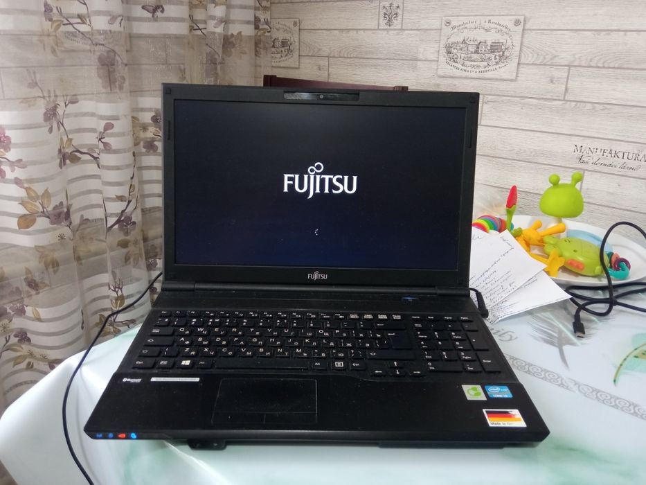 Продам ноутбук Fujitsu