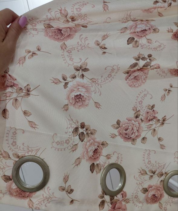 Продам шторы на люверсах