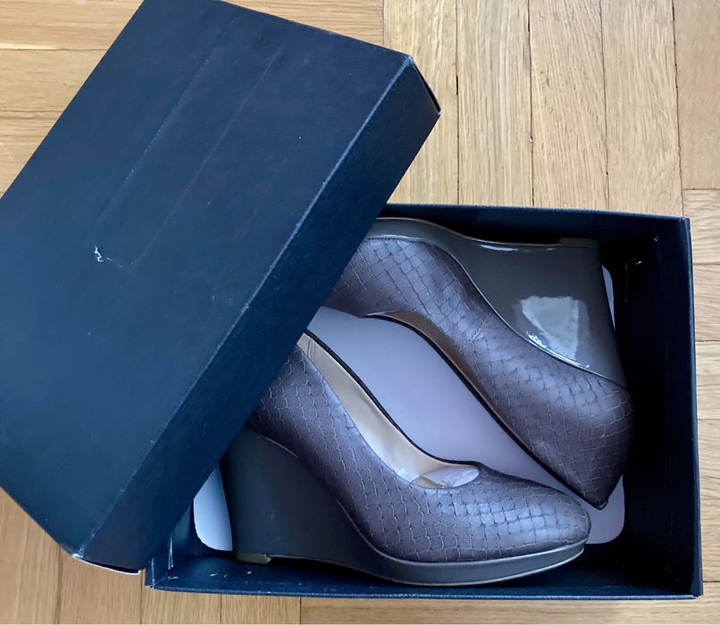 Clarks нови елегантни дамски обувки