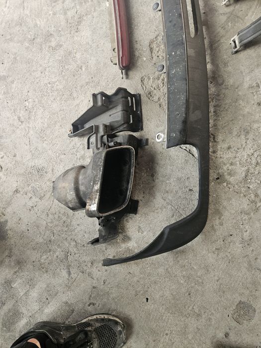 Добавка задна броня/дифузьор за Mercedes Cls w218 Amg line