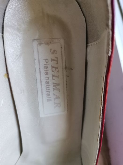 Vând pantofi din piele, grena, nr 37