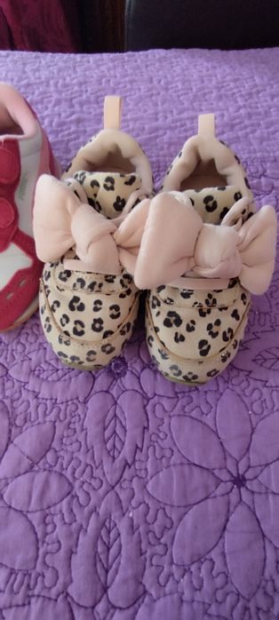 Încălțăminte Puma și H&M