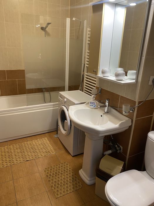 Apartamente de inchiriat