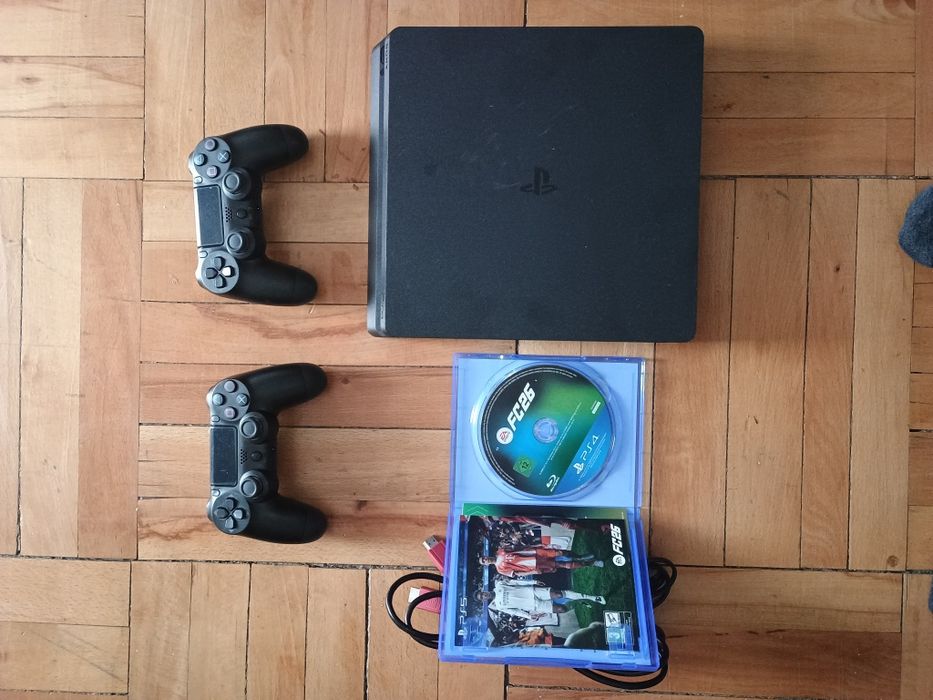 Playstation 4  slim