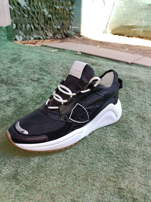 Adidași Philippe Model