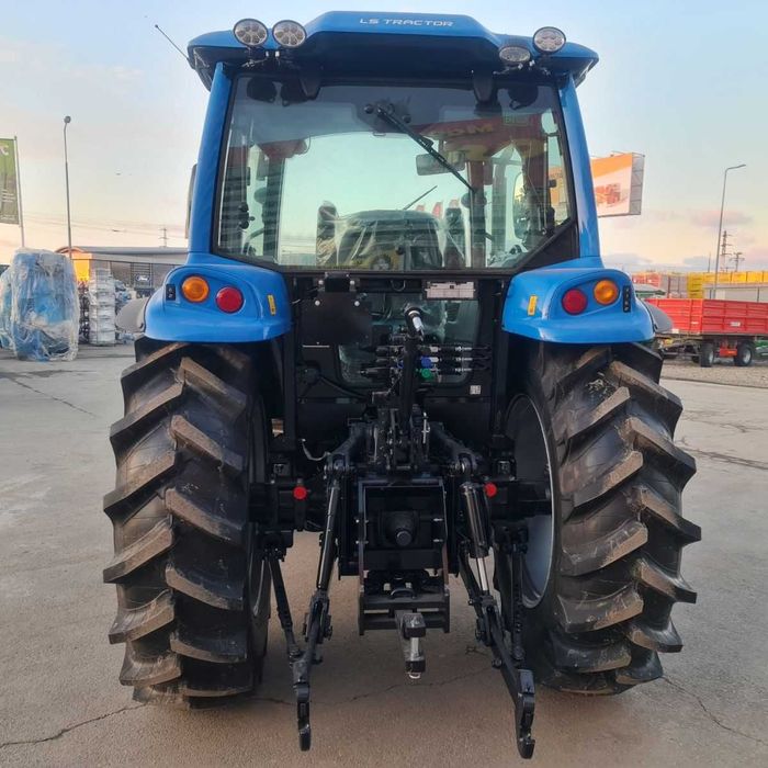 Tractor LS, MT7.101GEAR, cu cabina, 101 CP, motor Iveco, tractiune 4x4