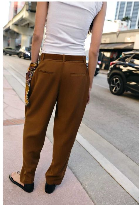 Панталон Zara, с колан, нов, размер М
