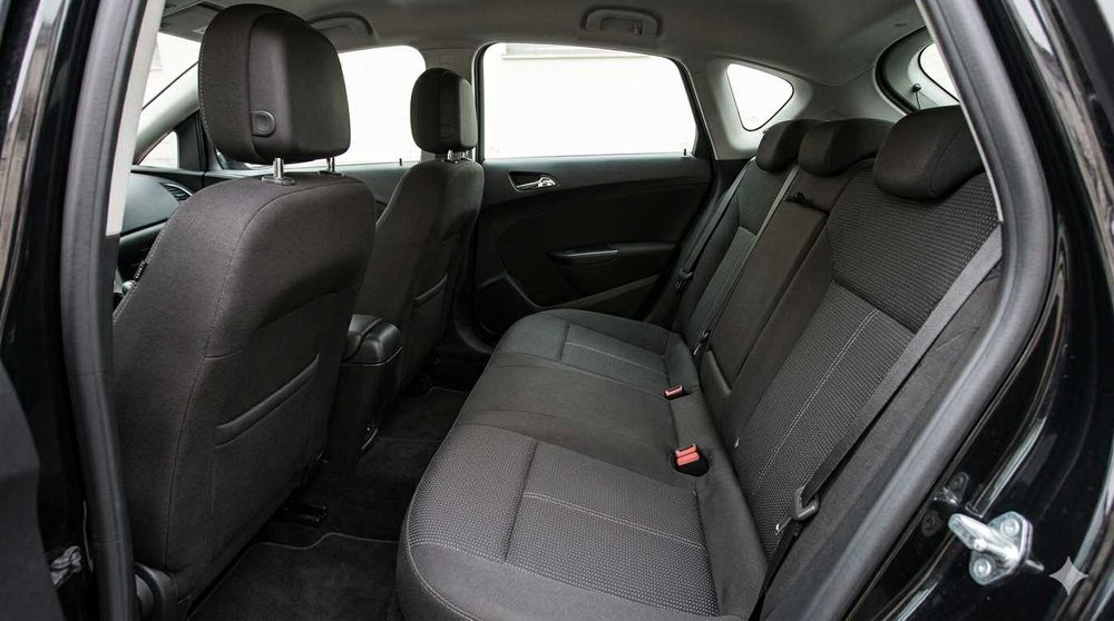 2012 Opel Astra J 1.4 Turbo 140hp ФАБРИЧНА ГАЗ - 12 900 лв (€6600)