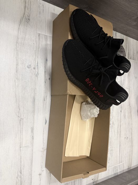 Yeezy 350 чисто нови