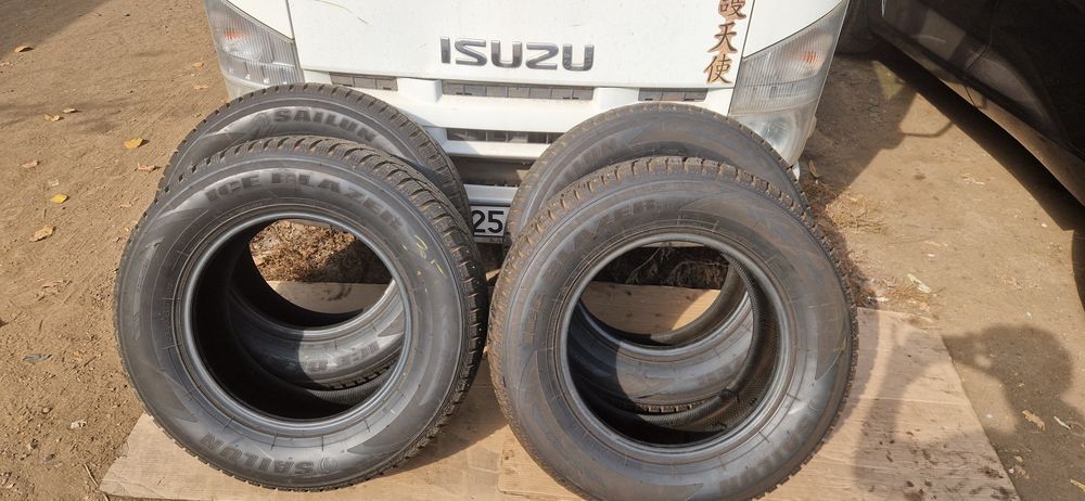 Продам зимние шины .