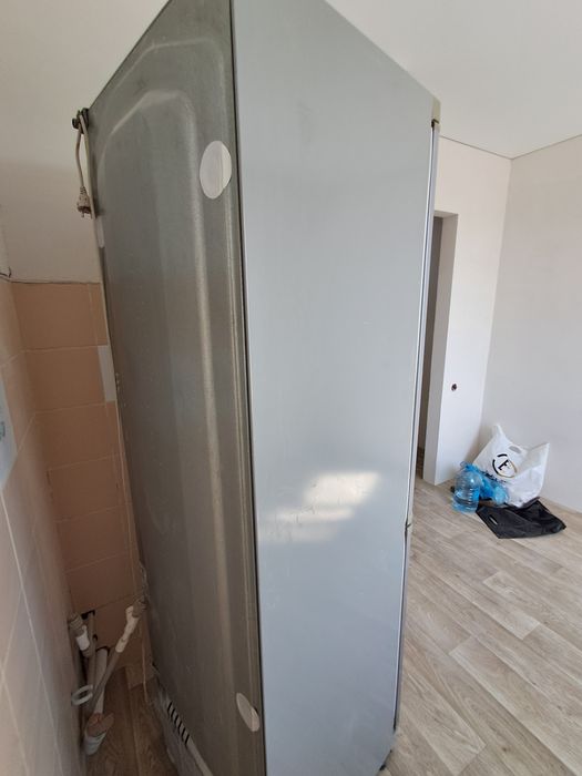 Продам холодильник LG