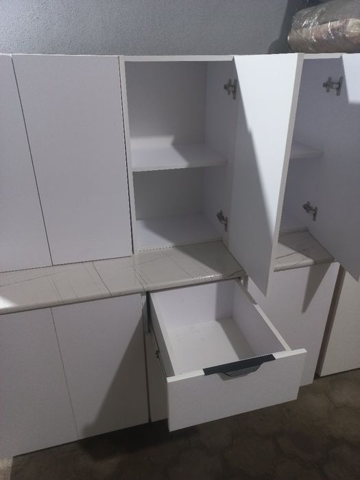 Кухонный гарнитур новый