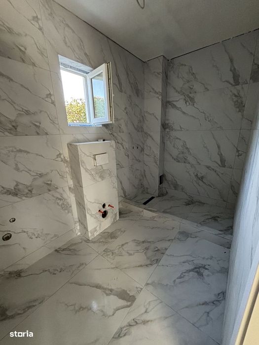 De vânzare casă P+1E tip duplex