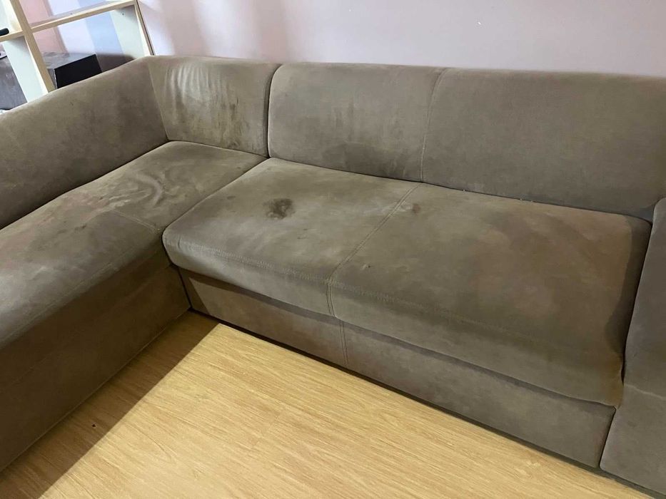 диван в добро запазено състояние