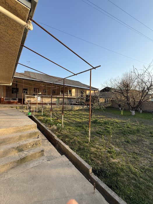 10 сотих 8 хона ховли сотилади!!!