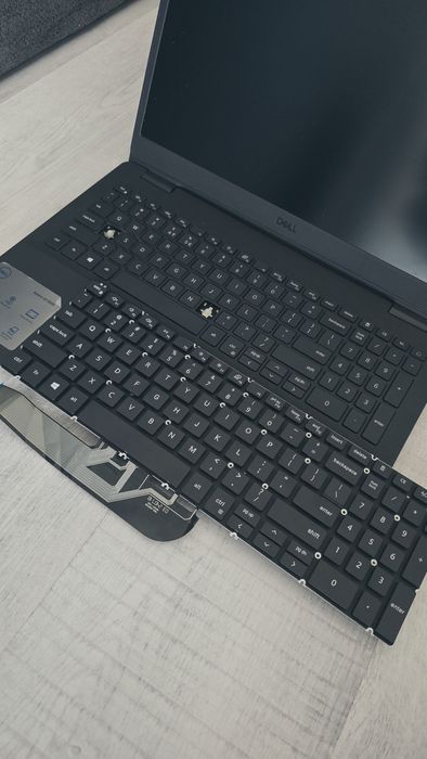 Laptop Dell Vostro 15 3000 x Impecabil estetic x Placa de baza defecta