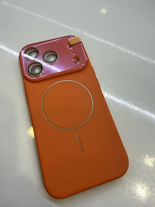 Калъф за iPhone 17 pro, нов.