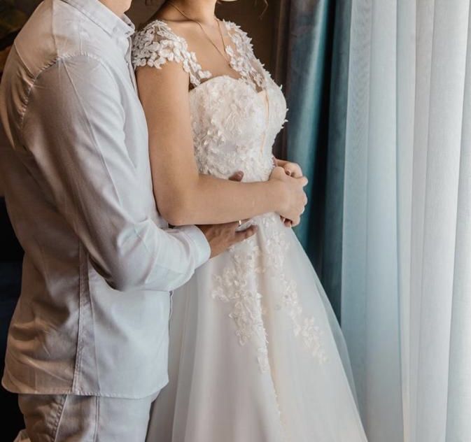 Продам Свадьбеный платья