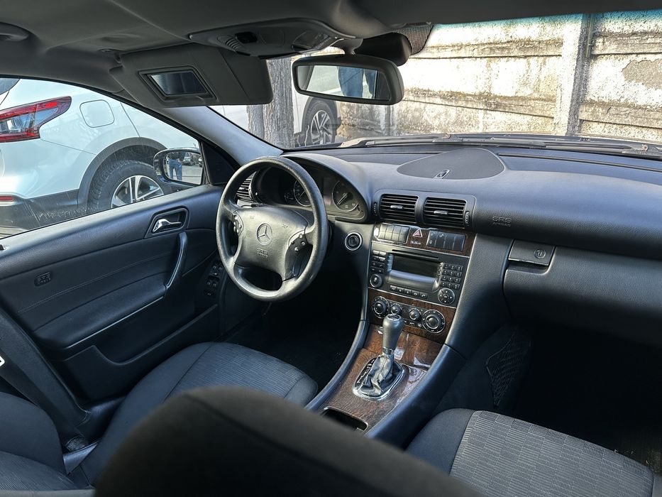 Mercedes c class w203!
