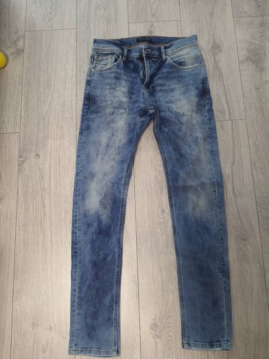 Мъжки дънки зара