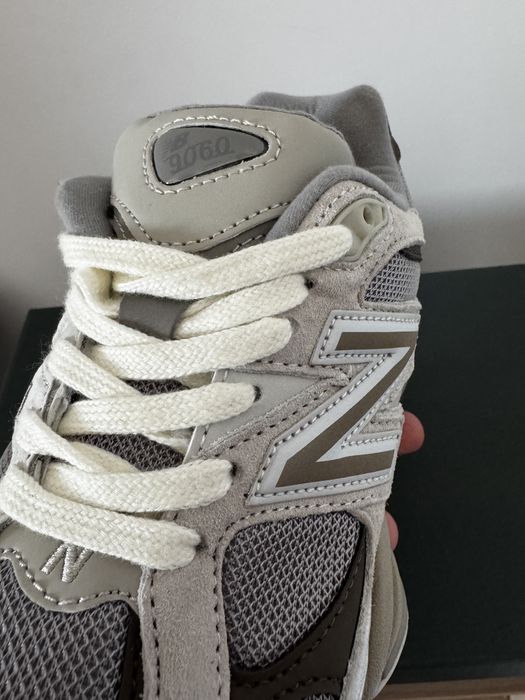 New Balance 9060 Bej