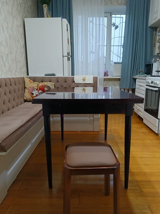 Продам стол раздвижной 120х80х75