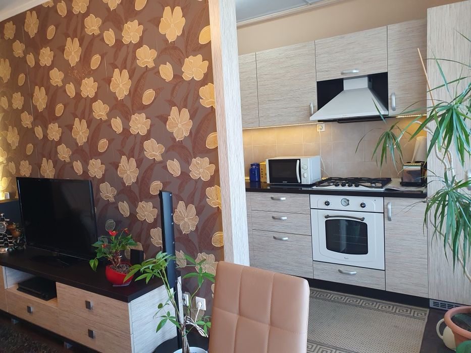 Vând apartament 1 cameră studio în R18 ( lângă Lidl)