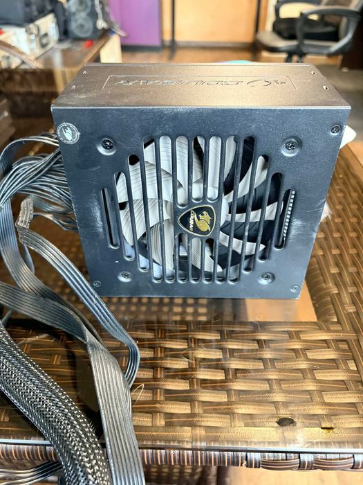 Cougar GEX750 80 Plus Gold Захранване