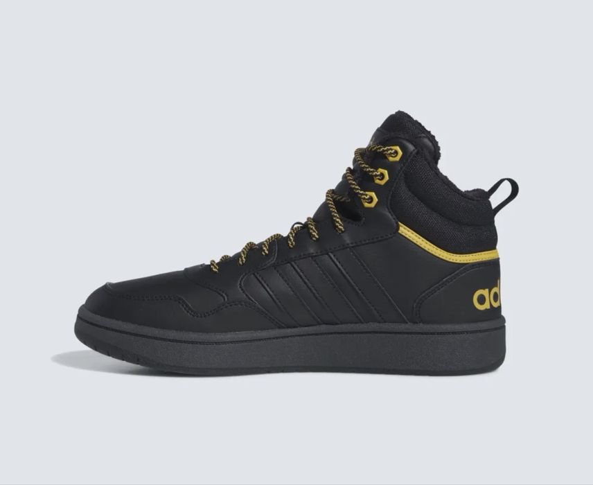 Adidas, размер 42,5, цена 30000