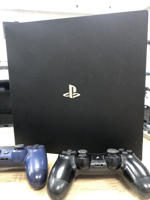 Sony Playstation 4 Pro 1Tb(TM79)