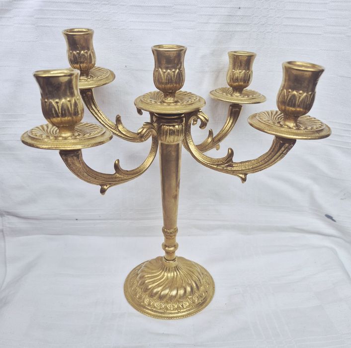 Sfeșnic cu 5 posturi vechi din bronz, 25cm, fabricat in Marea Britanie in anii 1970.