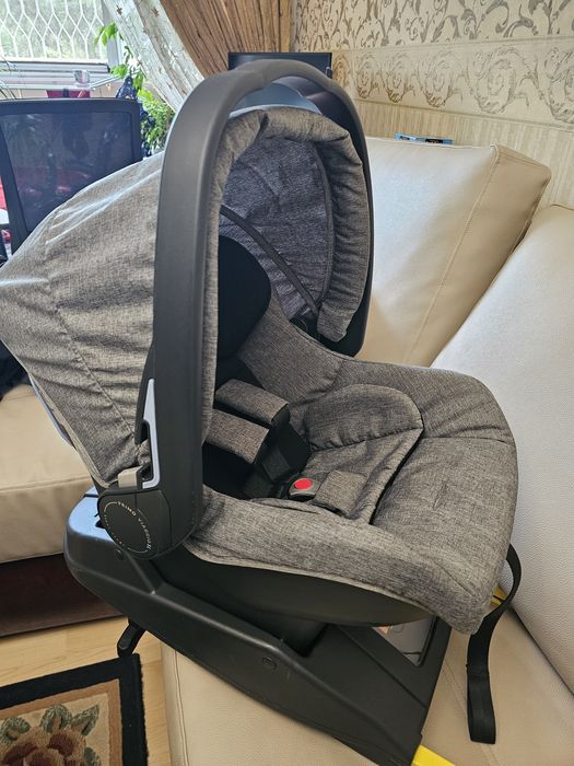 Количка Peg perego Futura 3 в 1 + ISOFIX база