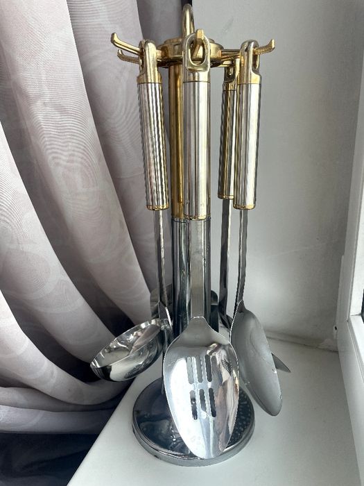 Набор кухонных принадлежностей