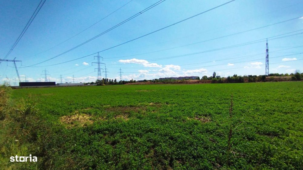 Terenuri intravilane 4550 MP, deschidere la stradă 32 m