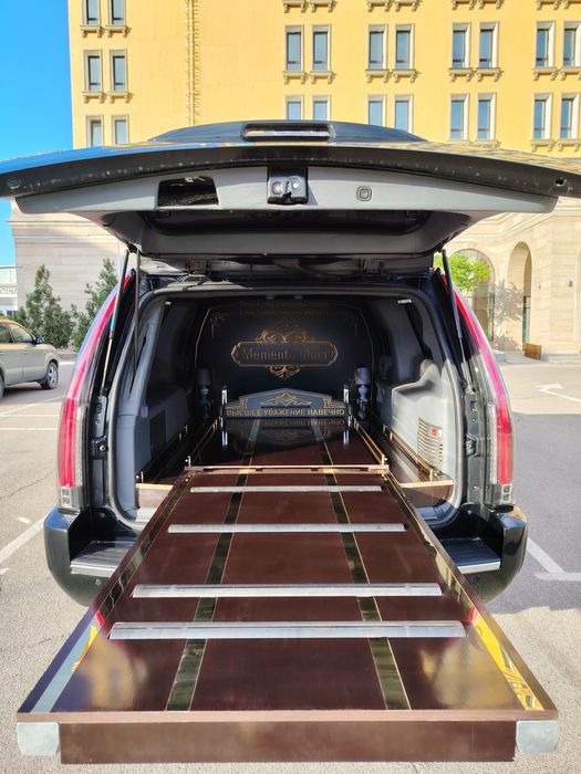 ViP КАТАФАЛК Cadillac Escalade ESV prototype