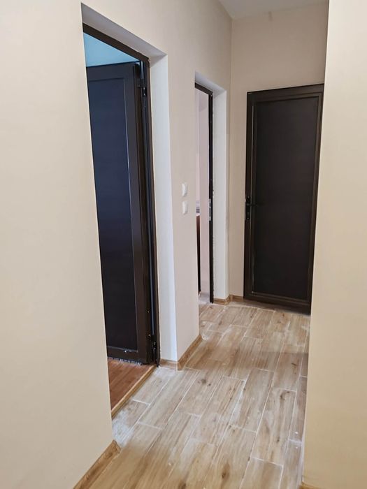 Продава се Двустаен апартамент в Карнобат - 60 кв.м за 850 €/кв.м - Снимка #4