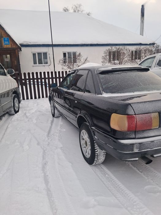 Продам ауди 80 в4
