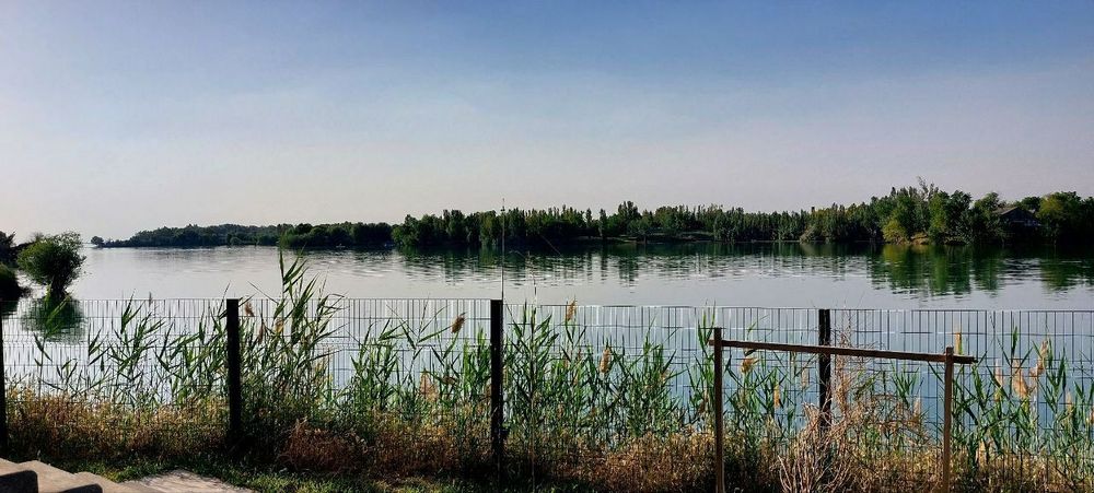Tashmore boyida dacha kater chaqirsa boladi, baliq oviga zor joy.