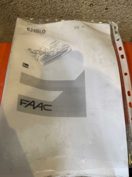 Автоматична Италианска паркинг бариера FAAC 624 BLD