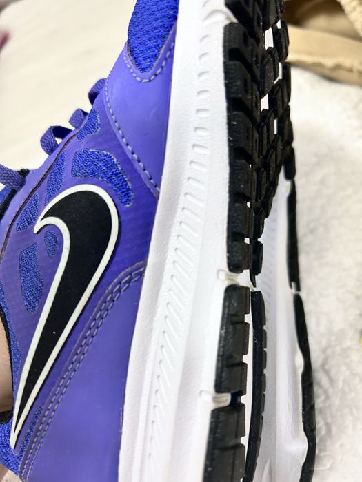 Маратонки Nike 38.5