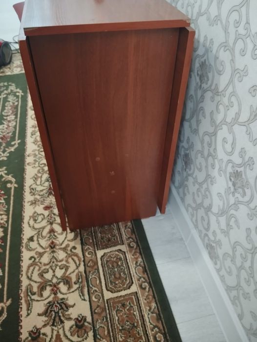 Продам стол деревянный