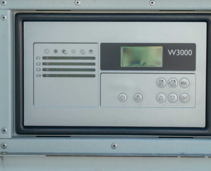 Vand / Inchiriez chiller CLIMAVENETA 642 KW