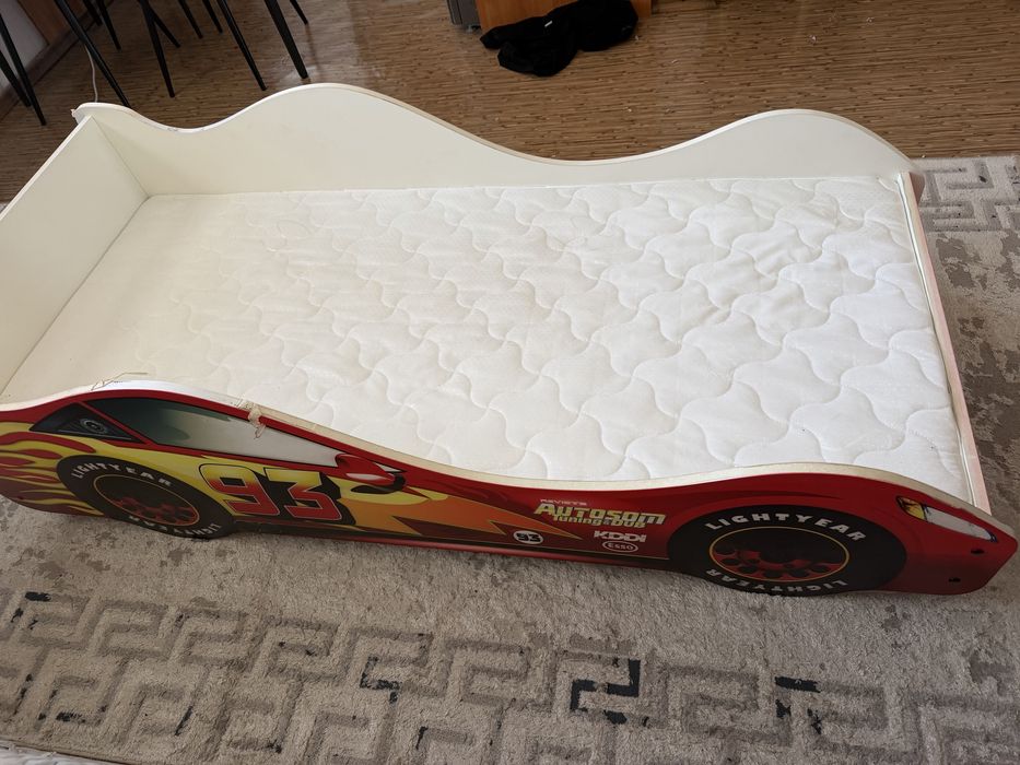 Продам детскую кроватку