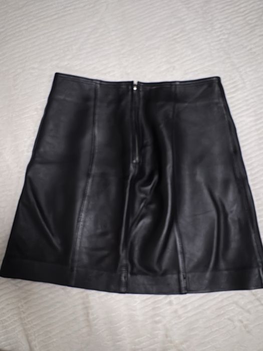 Черна кожена пола tommy hilfiger естествена кожа