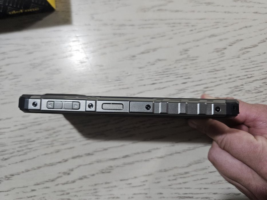 Armor Ulephone 22 нов с гаранция 21 месеца